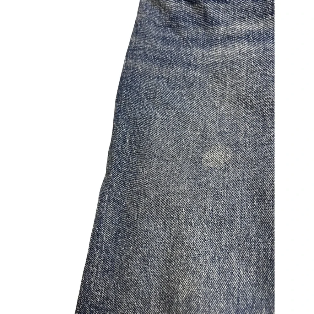 Levis 501 Original Fit Jeans Mens 33x32 Medium Wash Distressed Blue Denim 12501